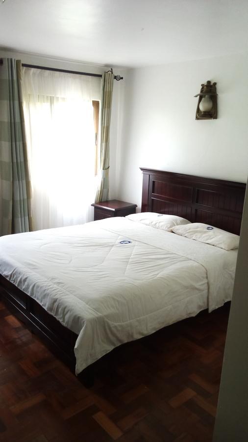 White Horse Inn Kabale Екстер'єр фото
